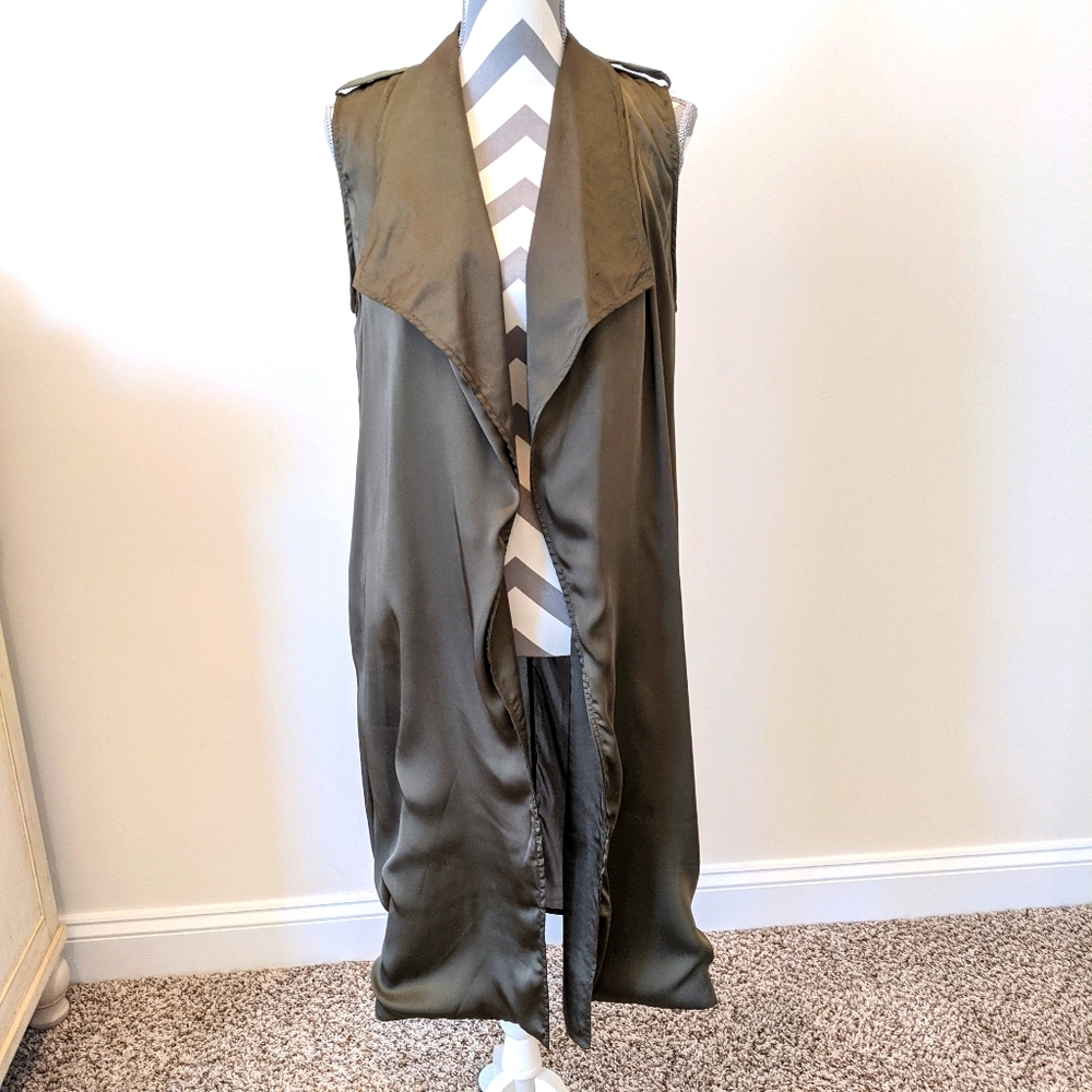 Satin olive overlay